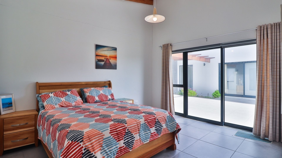 3 Bedroom Property for Sale in Stilbaai Oos Western Cape